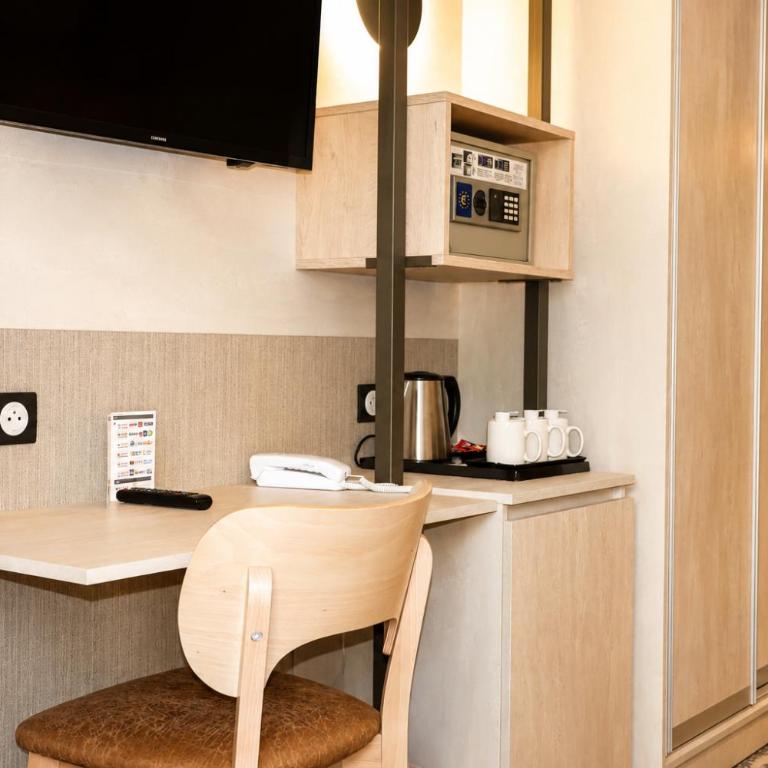 Hôtel La Solitude - Chambre Triple Standard - 6