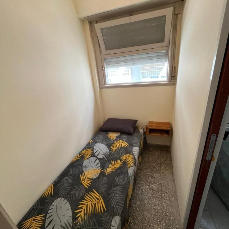 Comodo y luminoso 2 amb Plaza Colon - Apartamento de 2 dormitorios - 23