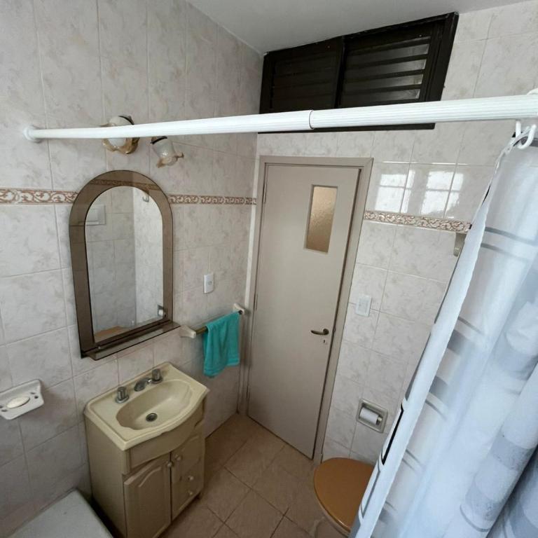 Comodo y luminoso 2 amb Plaza Colon - Apartamento de 2 dormitorios - 11