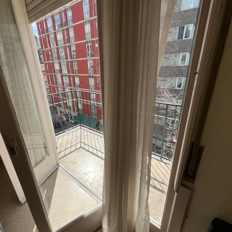 Comodo y luminoso 2 amb Plaza Colon - Apartamento de 2 dormitorios - 12