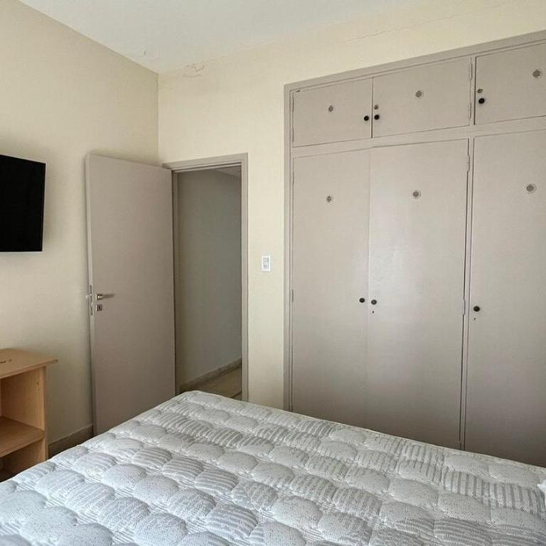 Comodo y luminoso 2 amb Plaza Colon - Apartamento de 2 dormitorios - 15