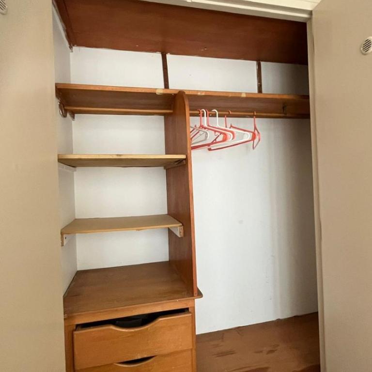 Comodo y luminoso 2 amb Plaza Colon - Apartamento de 2 dormitorios - 32