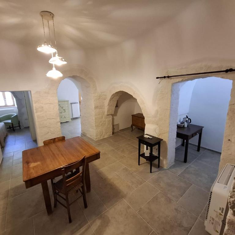 Charming Trulli - Trullo con 2 Camere da Letto e Vista Giardino - 5