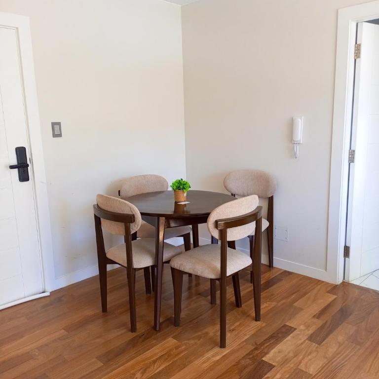 Ubicación estratégica, cálido y a pasos de embajadas - Apartamento de 1 dormitorio - 4