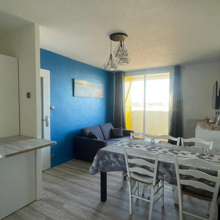 Appartement à 200 mètres de la plage - Two-Bedroom Apartment - 1