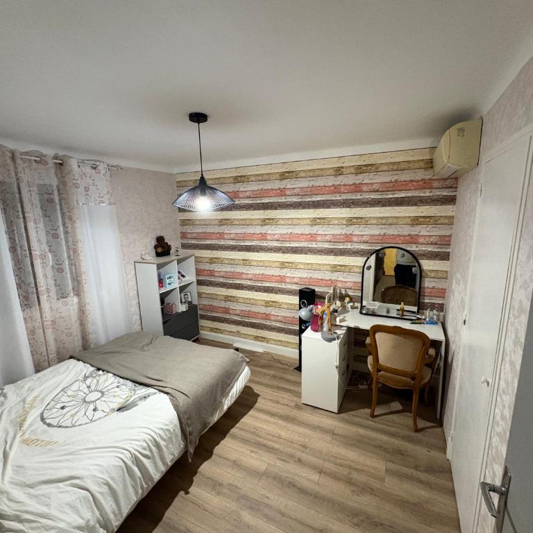 Havre de Paix Familial avec Véranda & Terrasse - Villa 3 Chambres - 11