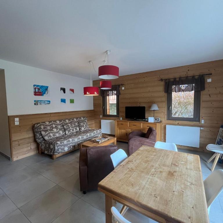 Appartement spacieux 3* - 6 pers avec balcon à Châtel - FR-1-198-184 - Appartement (6 Adultes) - 1