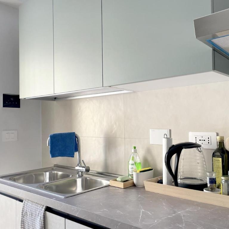 Bright Apartment with Balcony near Rome Centre & Metro - One-Bedroom Apartment - 25