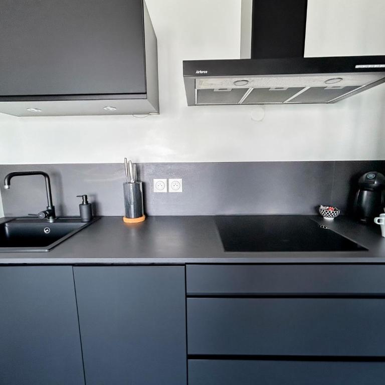 T2 moderne et lumineux, terrasse, parking privé - Appartement 1 Chambre - 28