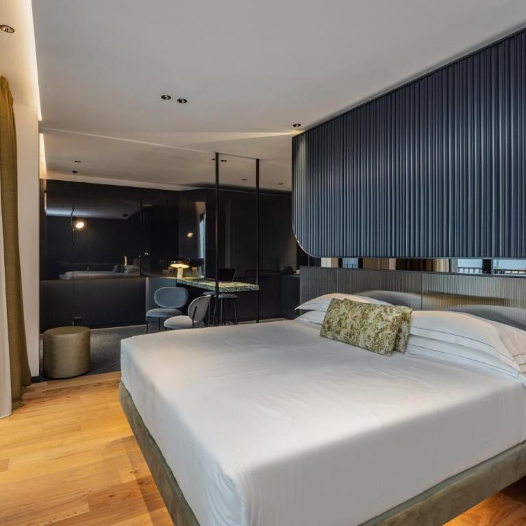 Hotel Al Caminetto – Adults Only, WorldHotels Crafted - King Suite with Terrance and Lake View - Non-Smoking - 6