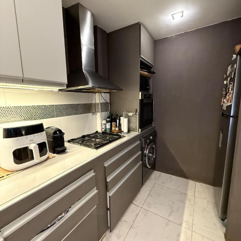 Amplio y Luminoso Departamento- Piso Entero - - Apartamento de 2 dormitorios - 8