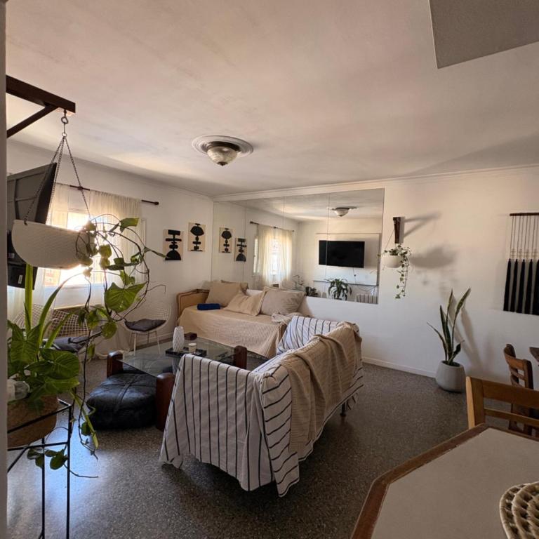 Departamento en pleno centro - Two-Bedroom Apartment - 4