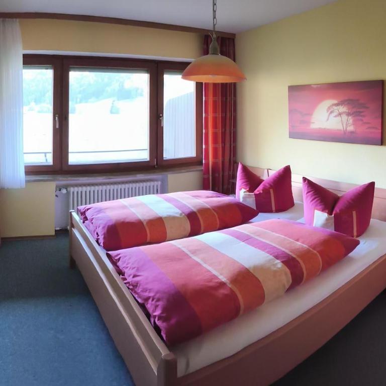 Ferienwohnung Weiß inkl. Chiemgaukarte - Apartment mit Balkon - 4