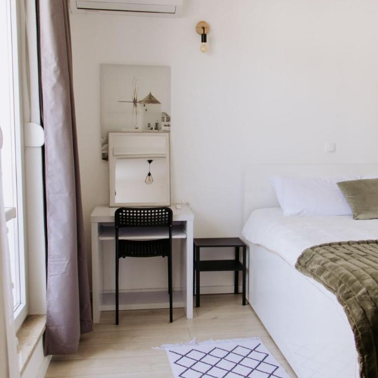 Sunny apartment a few minutes from Old Bridge! - One-Bedroom Apartment - 19
