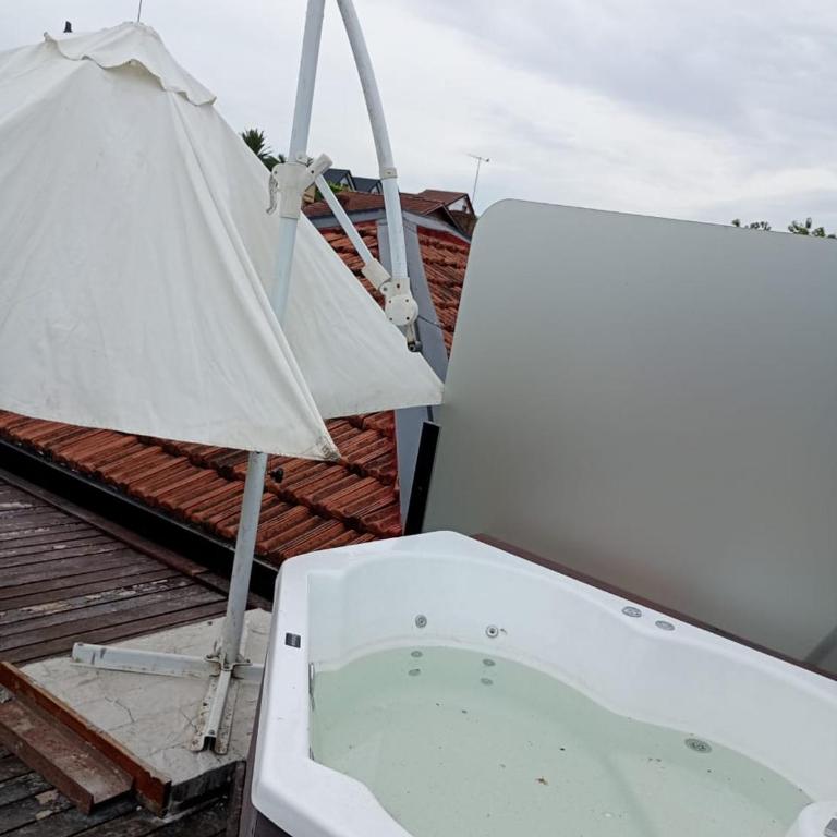 Casa con hydromasaje and Jacuzzi en Pacheco - Casa con 1 dormitorio - 13