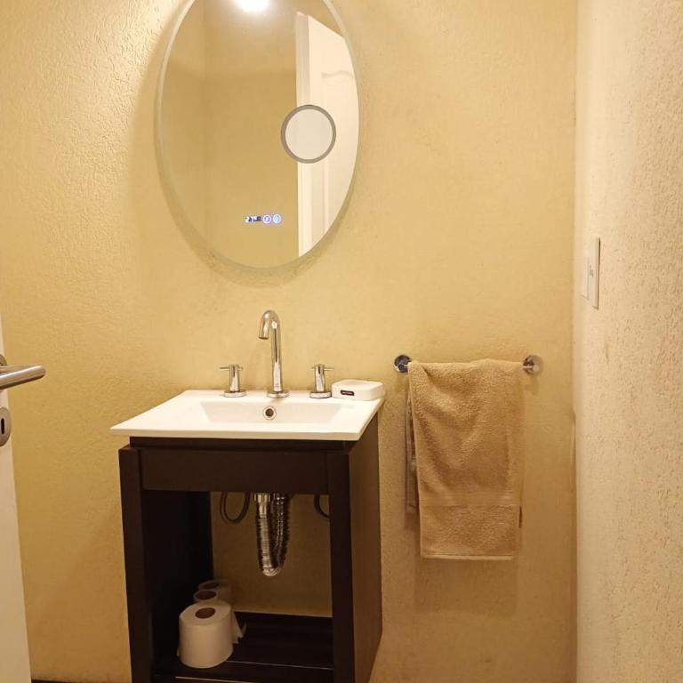 Casa con hydromasaje and Jacuzzi en Pacheco - Casa con 1 dormitorio - 36
