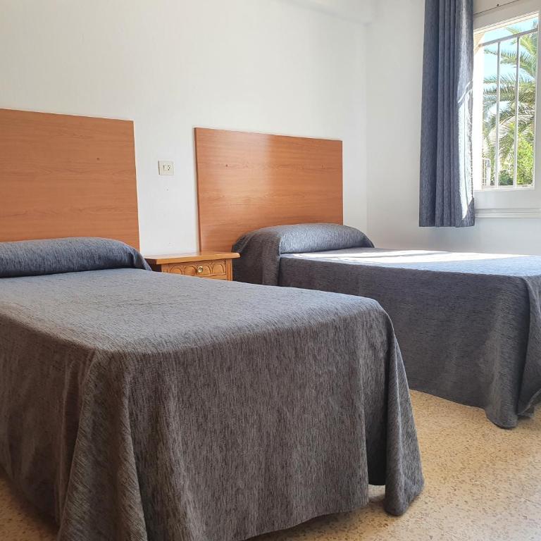 Payet Apartments - Two-Bedroom Apartment (4-6 Adults) - 9