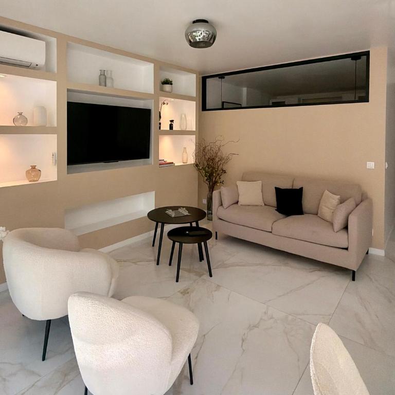 Le Soleil Tropézien, Somptueux 2 pièces - Terrasse Vue Mer - Apartment mit 1 Schlafzimmer - 17