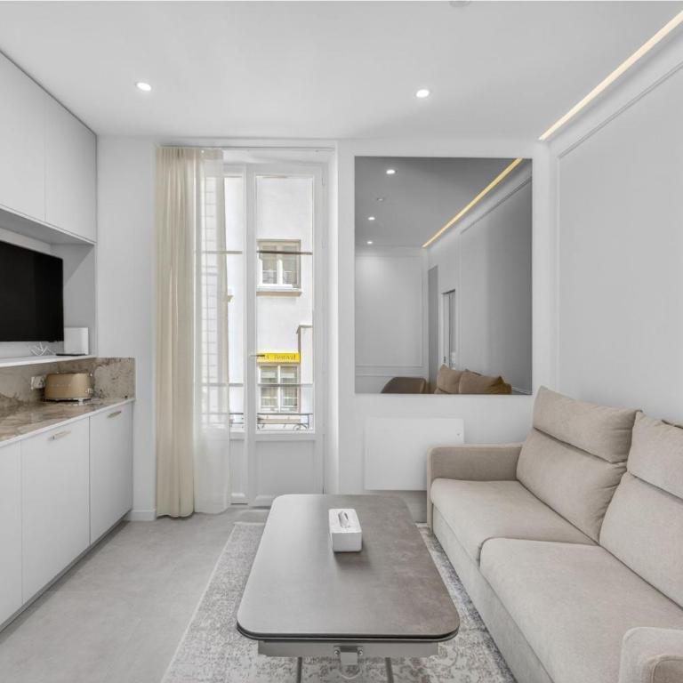 1 Chambre - Ascenseur - Proche Palais - Appartement 1 Chambre - 1