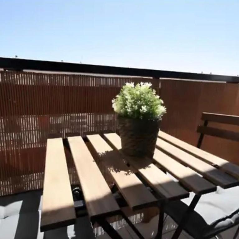 Las Naciones - Estudio con terraza - 7