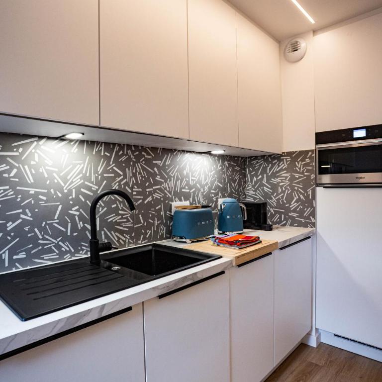 Superbe T2-T3 rénové, bord de mer, piscine, parking privé - Appartamento con 2 Camere da Letto - 10