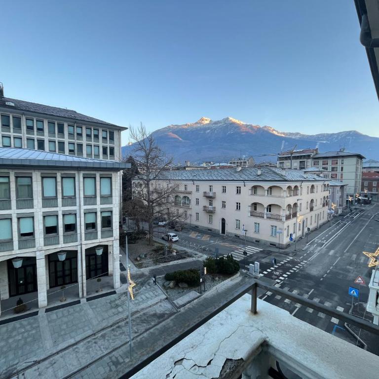 L'Avenir - in centro Aosta con parcheggio - Appartamento con 2 Camere da Letto - 11