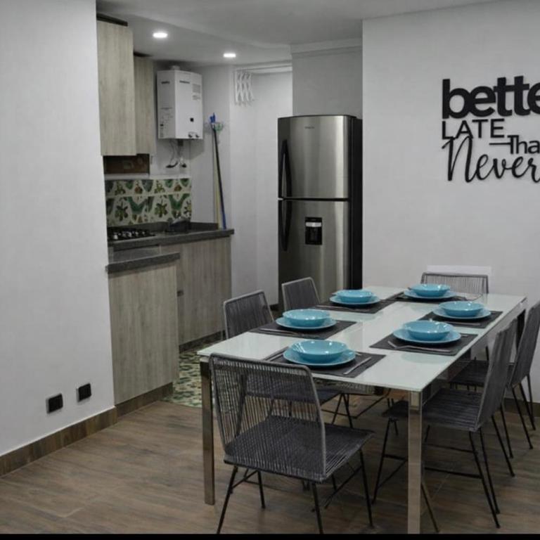 Beautiful Condo at Cartagena's Beach Front - Three-Bedroom Apartment - 2