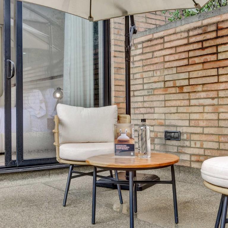 Deluxe 1BR Duplex with Terrace near El Virrey - Apartamento Dúplex - 40