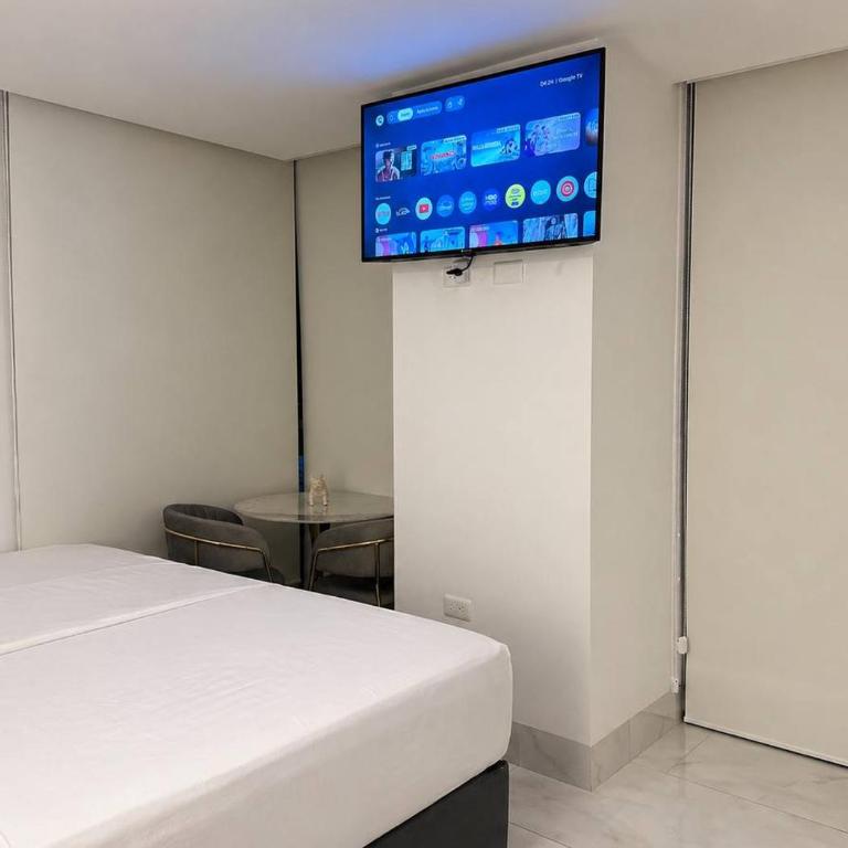 Big Family 3BR Pool Gym Near, Parking, AC, WIFI, El Dorado - Three-Bedroom Premium Apartment - 13