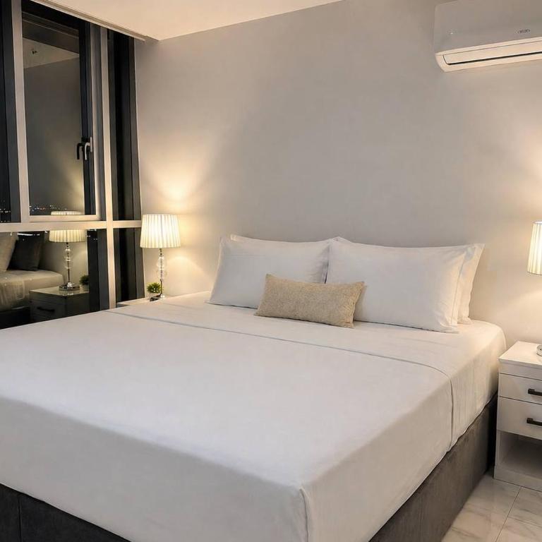 Big Family 3BR Pool Gym Near, Parking, AC, WIFI, El Dorado - Three-Bedroom Premium Apartment - 64