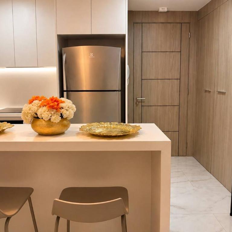 Big Family 3BR Pool Gym Near, Parking, AC, WIFI, El Dorado - Three-Bedroom Premium Apartment - 74