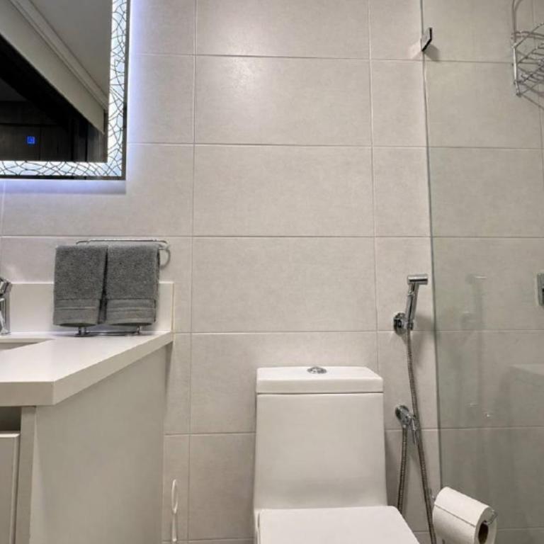 Big Family 3BR Pool Gym Near, Parking, AC, WIFI, El Dorado - Three-Bedroom Premium Apartment - 26