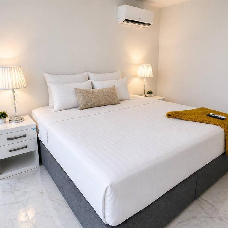 Big Family 3BR Pool Gym Near, Parking, AC, WIFI, El Dorado - Three-Bedroom Premium Apartment - 29
