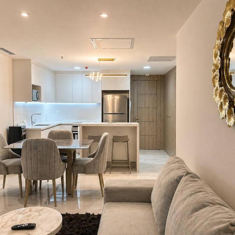 Big Family 3BR Pool Gym Near, Parking, AC, WIFI, El Dorado - Three-Bedroom Premium Apartment - 59