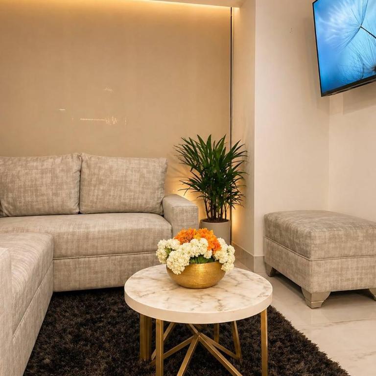 Big Family 3BR Pool Gym Near, Parking, AC, WIFI, El Dorado - Three-Bedroom Premium Apartment - 63