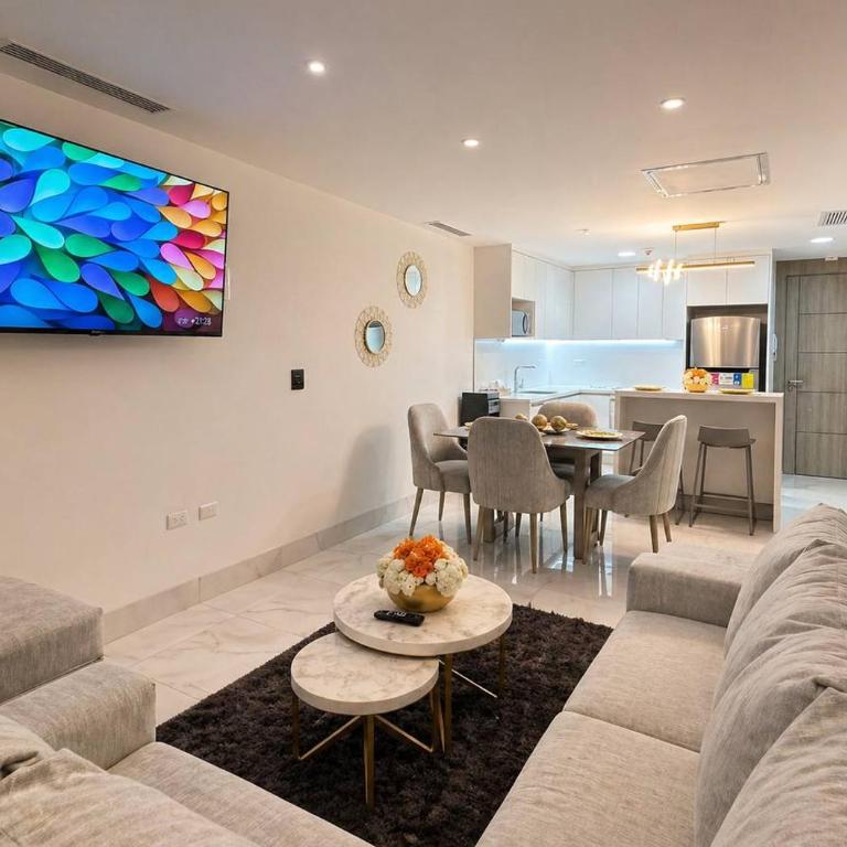 Big Family 3BR Pool Gym Near, Parking, AC, WIFI, El Dorado - Three-Bedroom Premium Apartment - 67