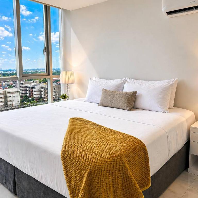 Big Family 3BR Pool Gym Near, Parking, AC, WIFI, El Dorado - Three-Bedroom Premium Apartment - 36