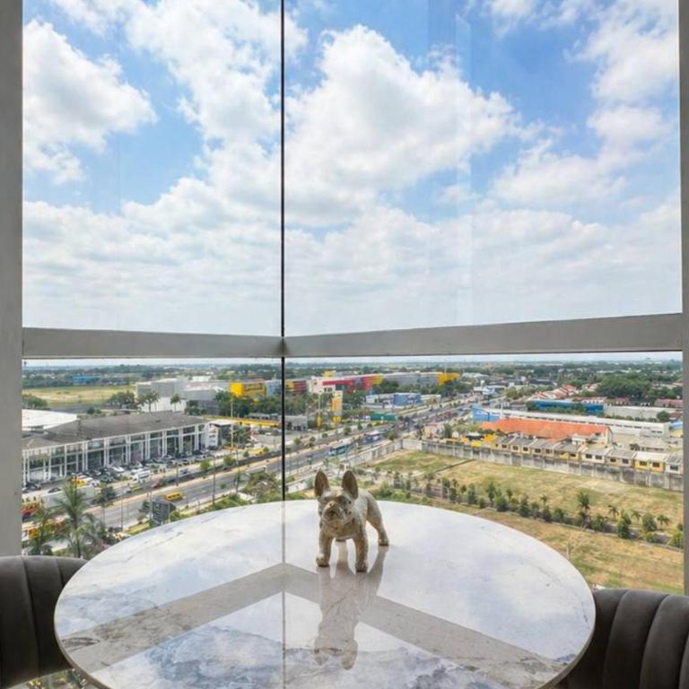 Big Family 3BR Pool Gym Near, Parking, AC, WIFI, El Dorado - Three-Bedroom Premium Apartment - 49