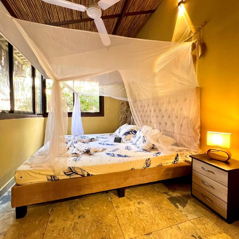 Chalet Tropical en melgar, piscina privada - Casa de 4 dormitorios - 18