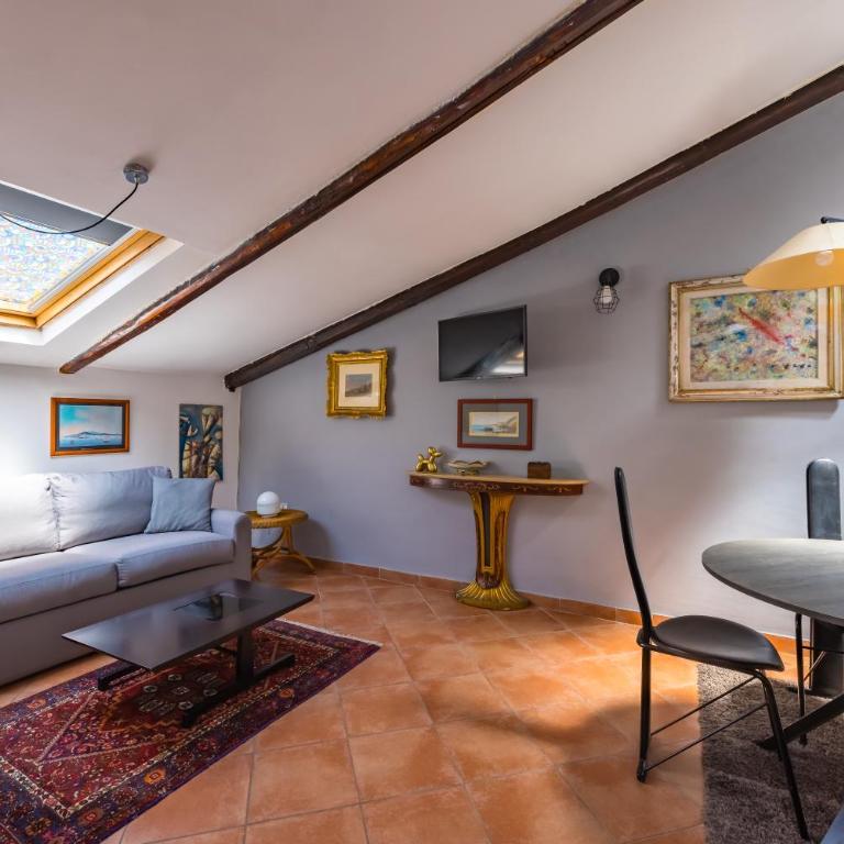 Alessios House by NapoliApartments - Appartamento - 1