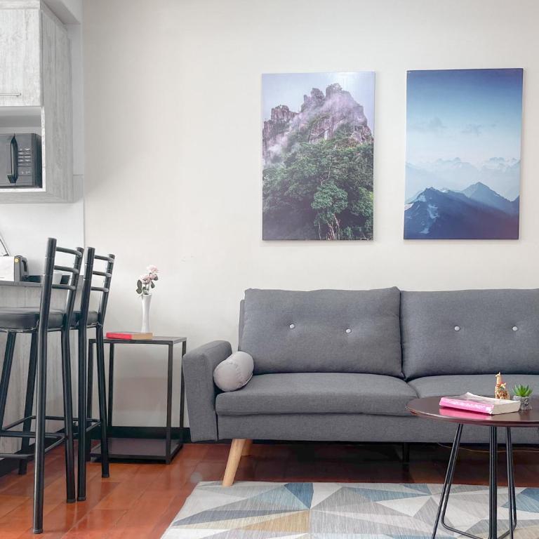 Sky Suites - Cozy & Naturally Warm 1BR Apt - One-Bedroom Apartment - 2