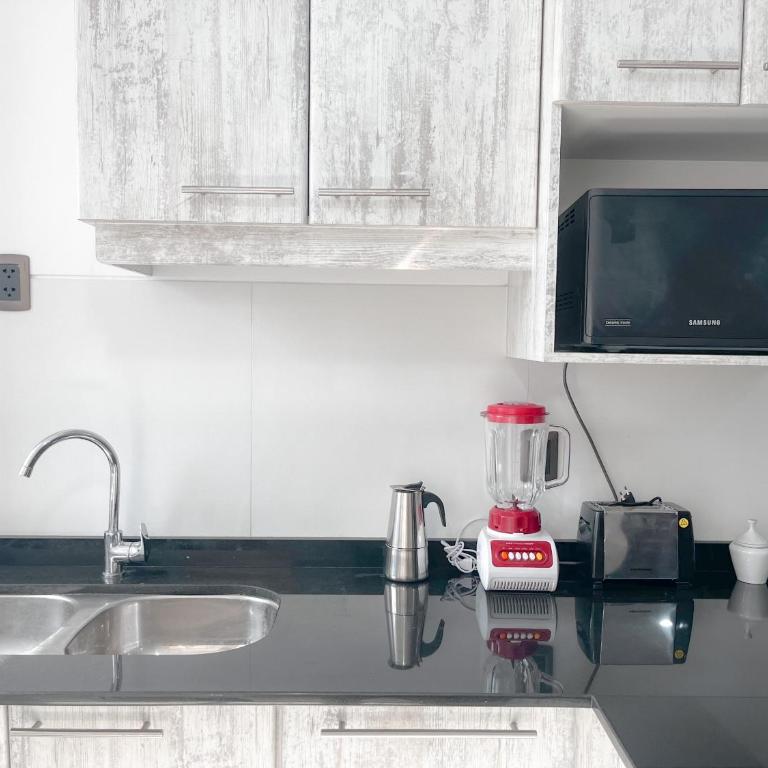 Sky Suites - Cozy & Naturally Warm 1BR Apt - One-Bedroom Apartment - 17