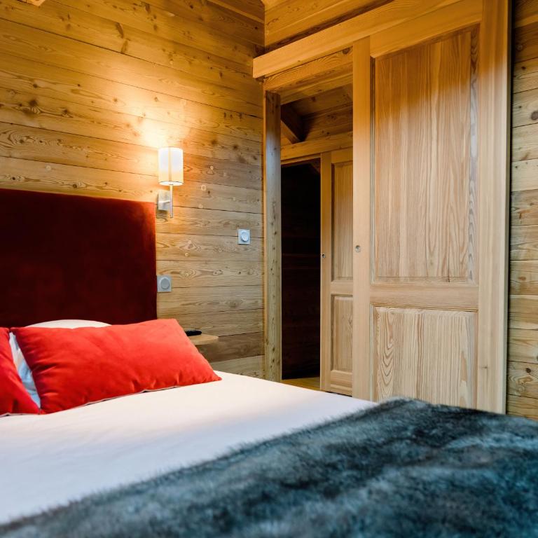 CHALET EVEREST Les CHALETS D'HINOUKA SERRE CHEVALIER-CHANTEMERLE 200 m des pistes - Chalet 3 Chambres - 14