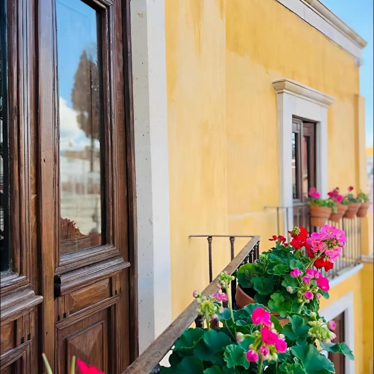 Casa Luminara - Double Room with Balcony - 19