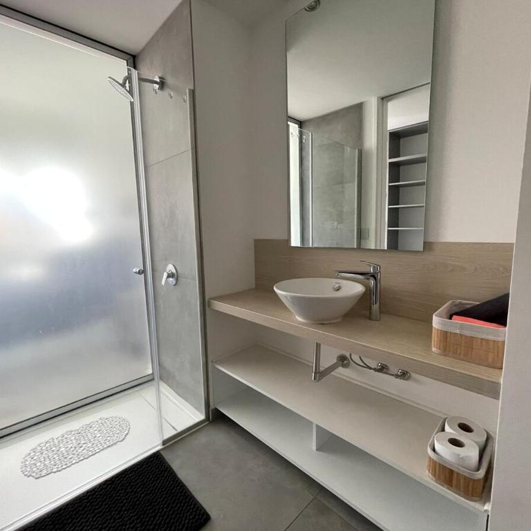 Depto Moderno con Spa y Pileta - Apartamento de 2 dormitorios - 12