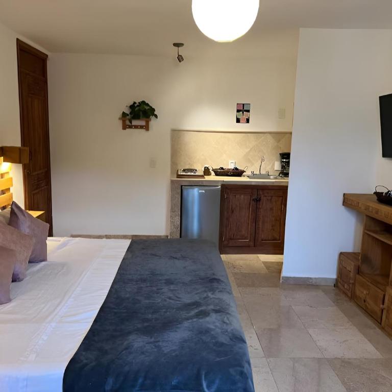 Casa Luminara - Double Room with Balcony - 21