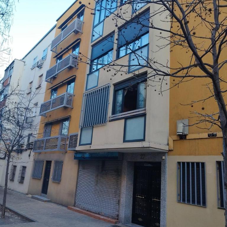 Modern Comfort in Madrid Premium Room Rental with All Amenities - Habitación Individual - 10