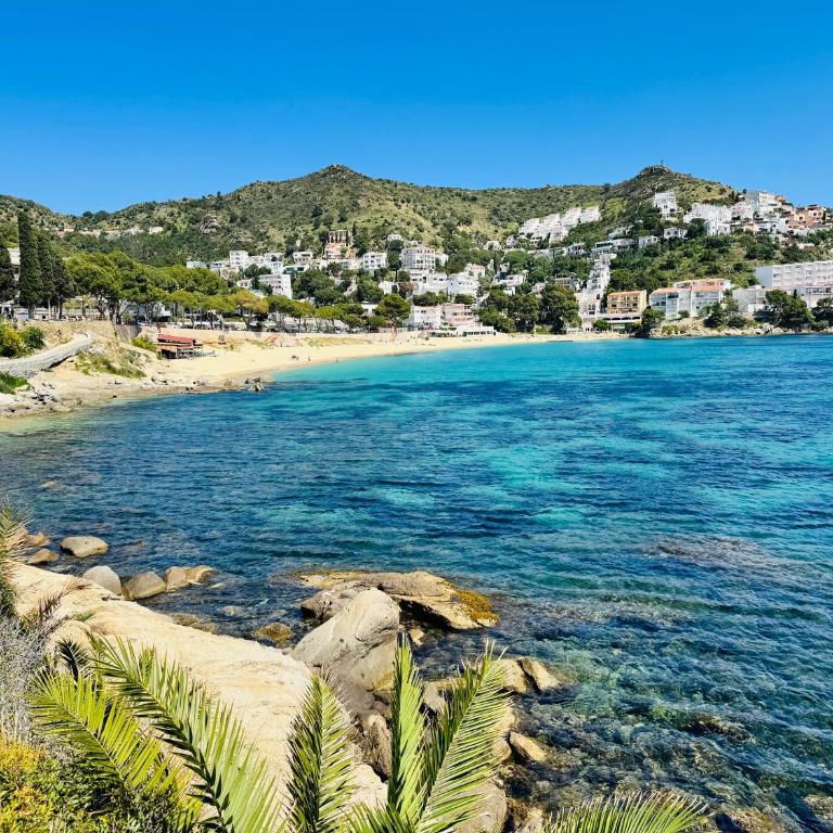 APARTAMENTO CON VISTAS de ENSUEÑO en CANYELLES PETITES, ROSES - Apartamento de 2 dormitorios con terraza y vistas al mar - 38