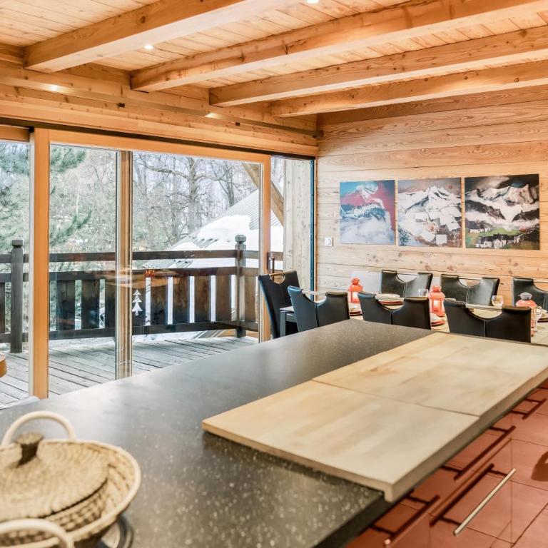 CHALET EVEREST Les CHALETS D'HINOUKA SERRE CHEVALIER-CHANTEMERLE 200 m des pistes - Chalet 3 Chambres - 1
