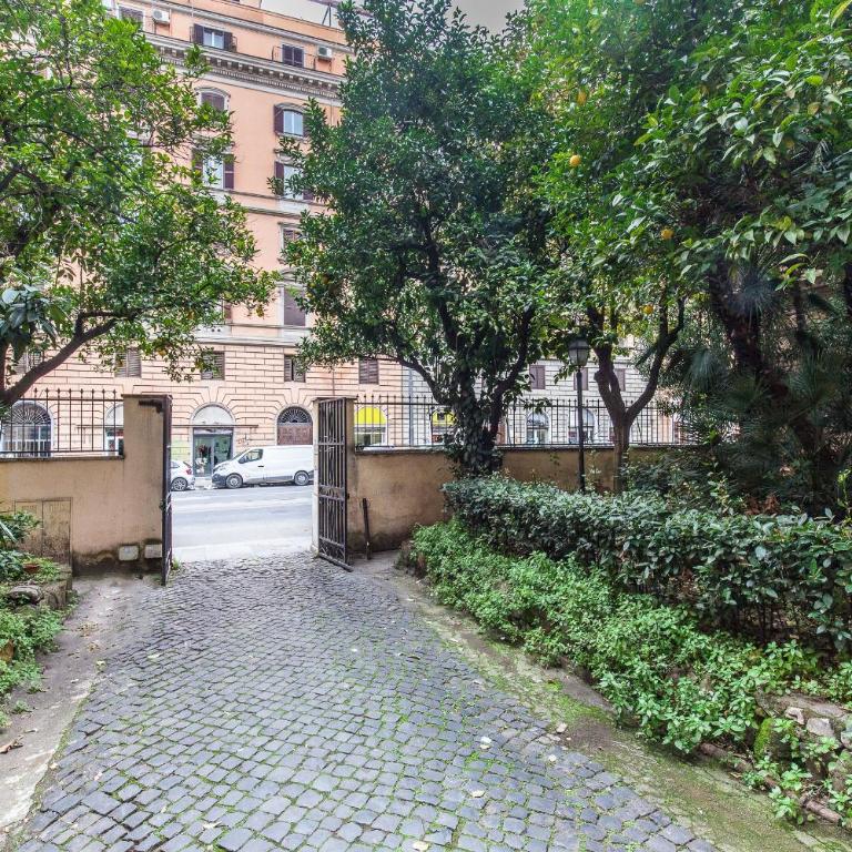 Rome Garden House - Two-Bedroom House - 12